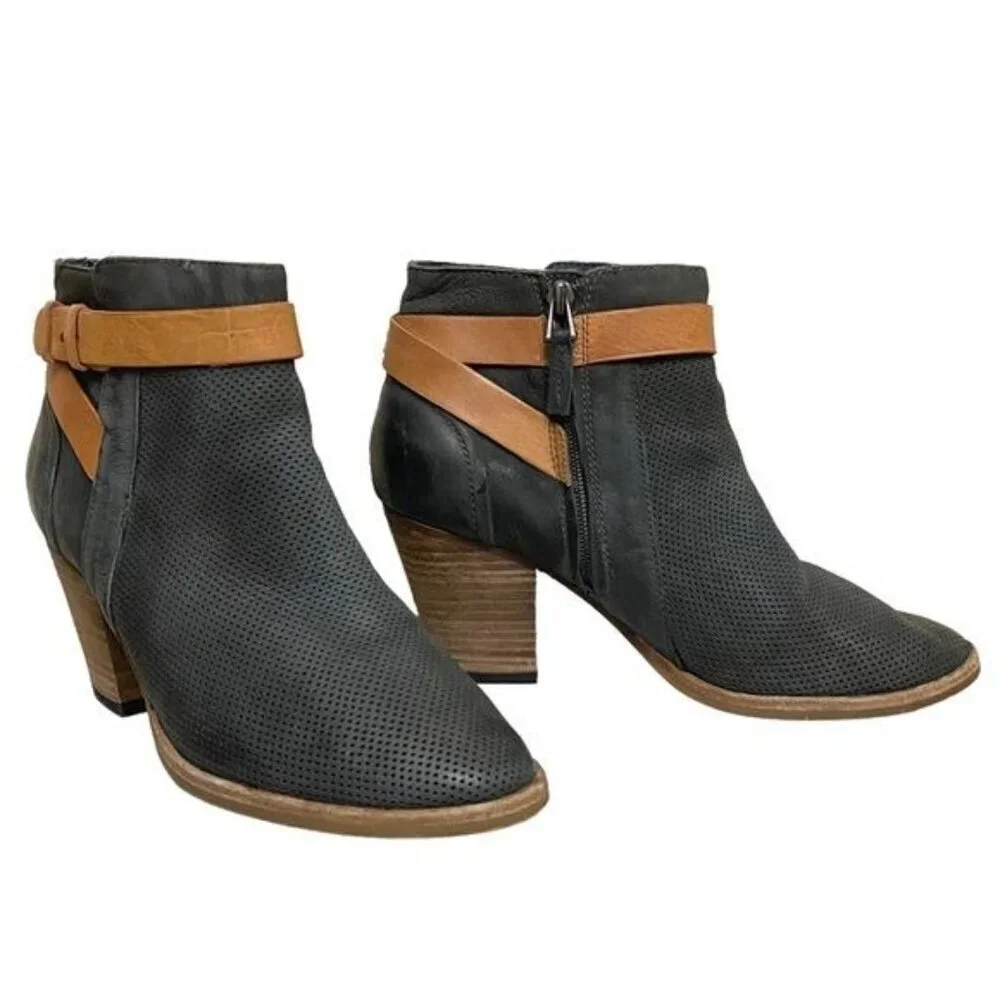 Dolce Vita Yuri Ankle Boots in Gray Black Nubuck Size 7.5